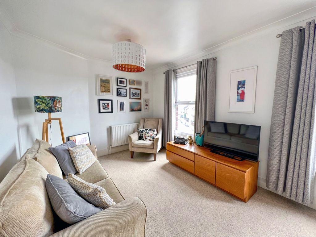 Property photo 3 of 9 4445562