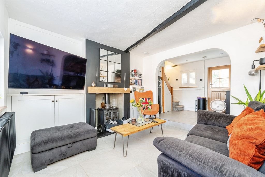 Property photo 2 of 17