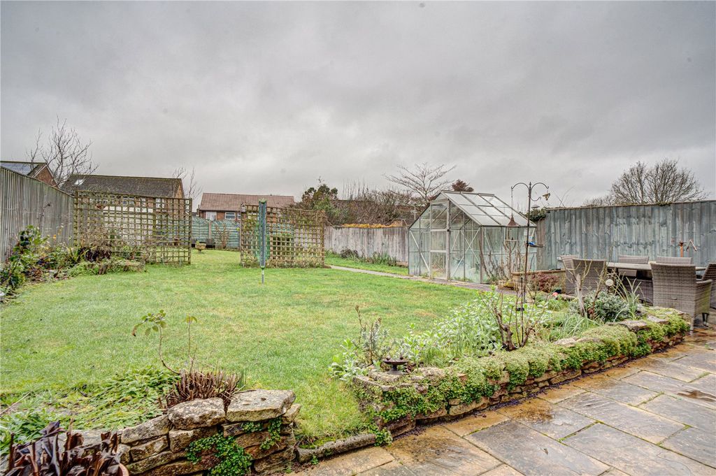 Property photo 2 of 10 Picture No. 01