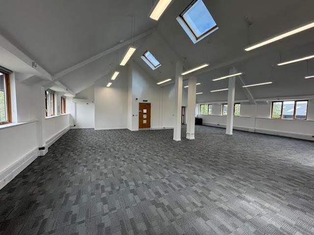 Property photo 3 of 7 Photo