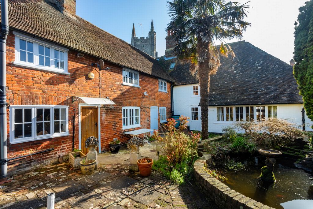 Property photo 1 of 40 Rear