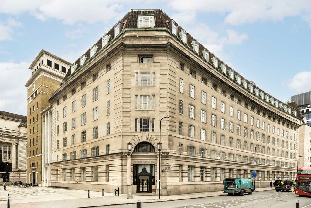 Property photo 1 of 5