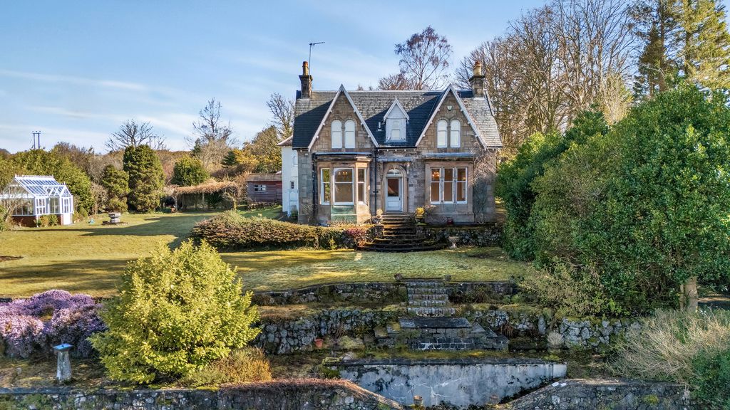 Property photo 2 of 55 Fav2