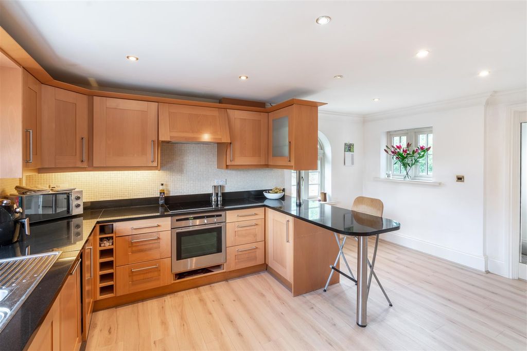 Property photo 2 of 14 _A7R5976-Hdr.Jpg