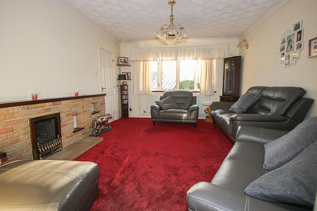 Property photo 3 of 10 Img_0386.Jpg