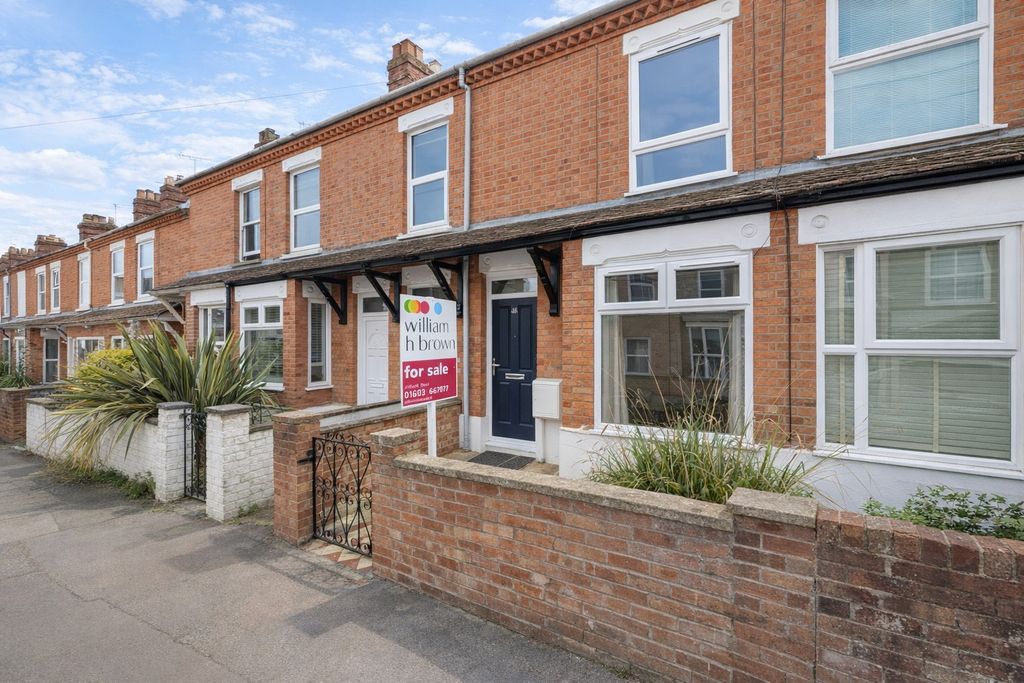 Property photo 1 of 13 External