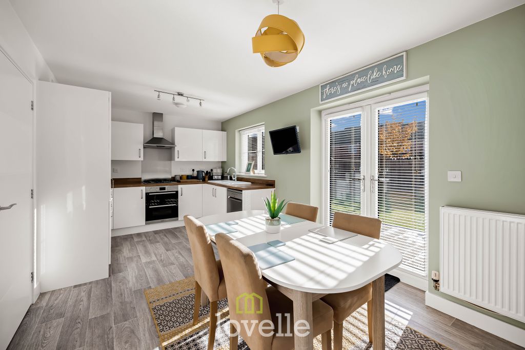 Property photo 2 of 37