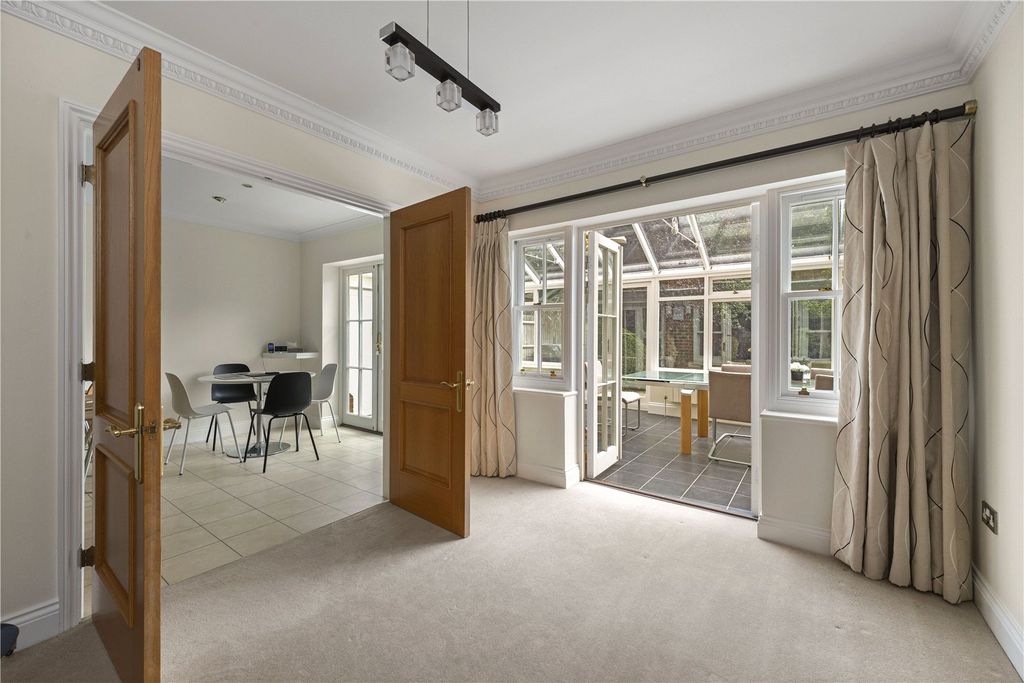 Property photo 2 of 16 Dining Room