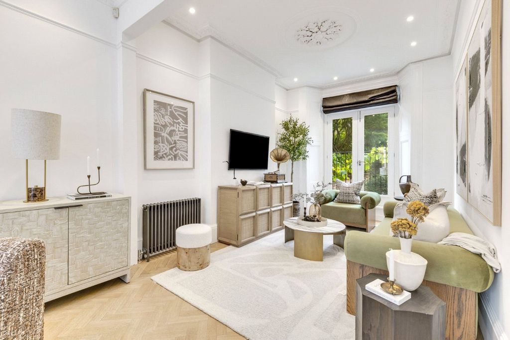 Property photo 3 of 19 Picture No. 09