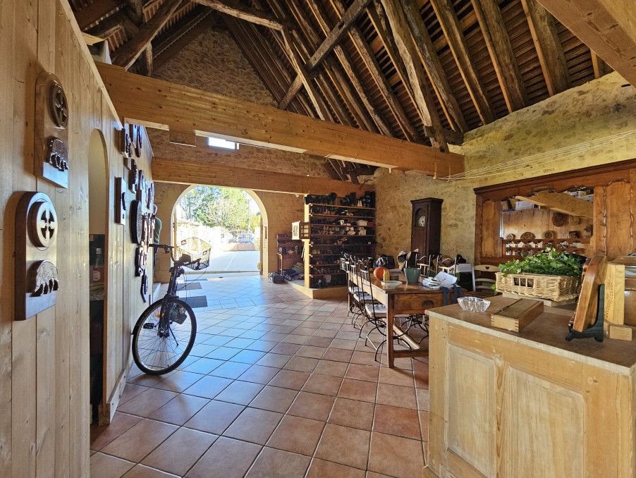 Property photo 2 of 24