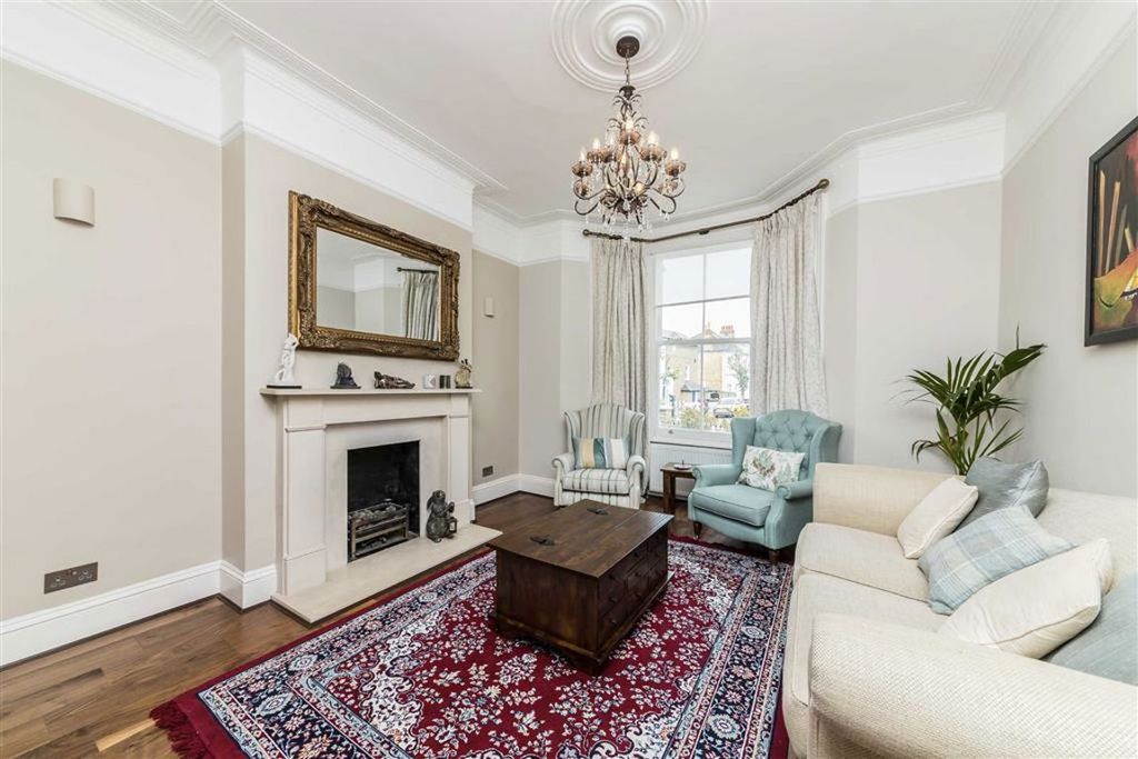 Property photo 3 of 10