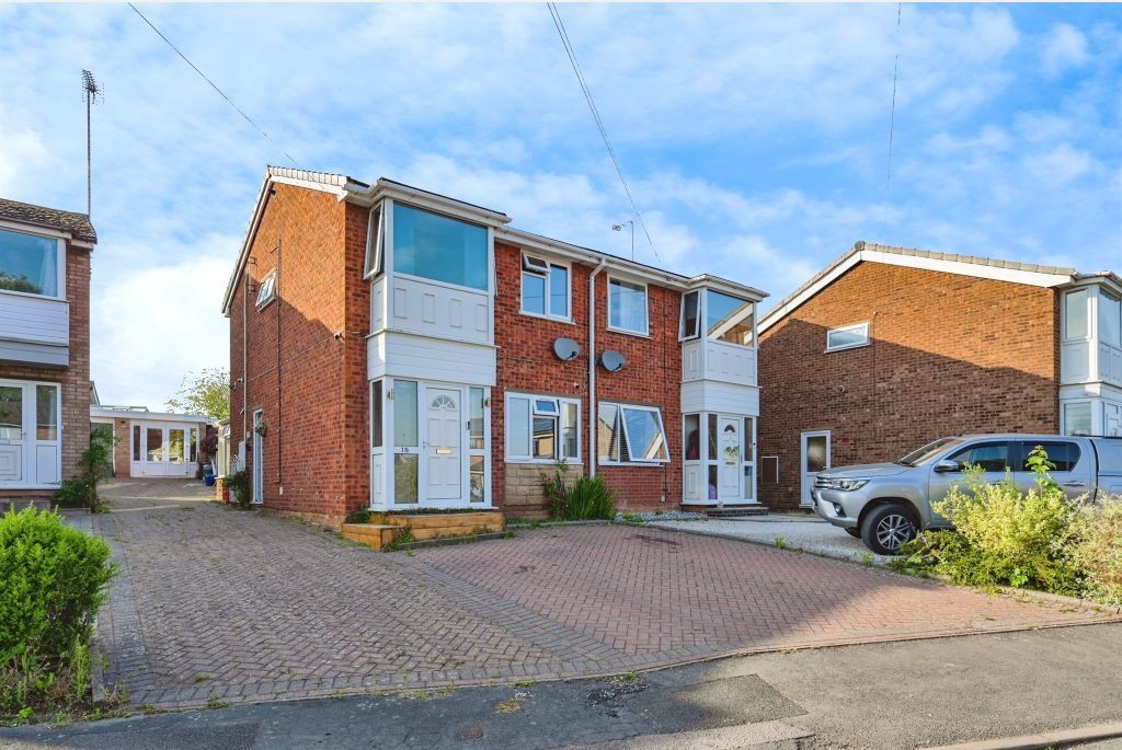 Property photo 1 of 17