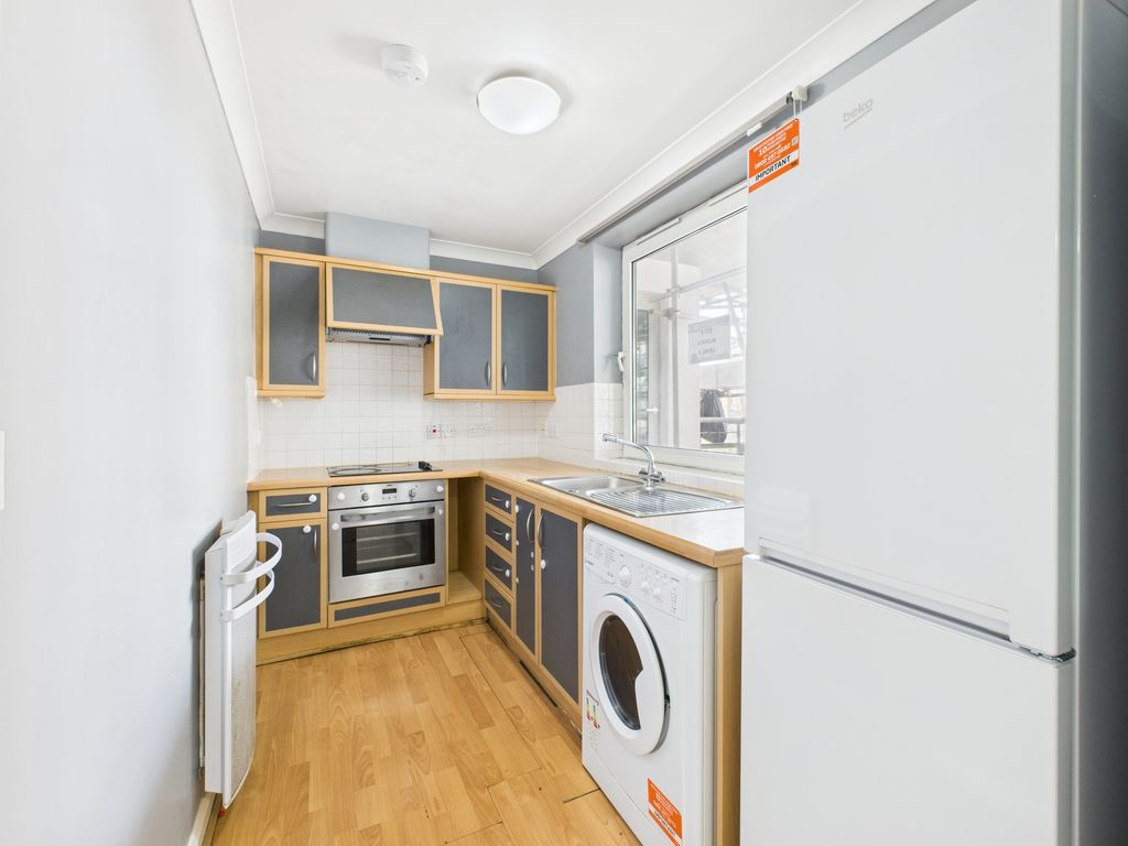 Property photo 3 of 11