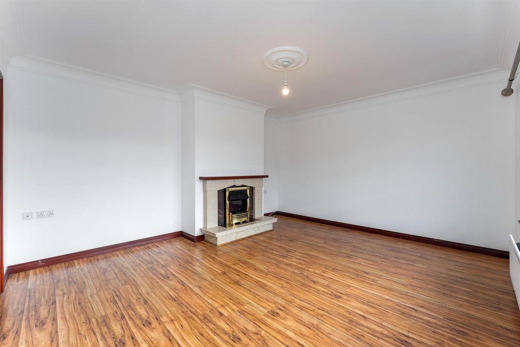 Property photo 3 of 23 12 Newcastle Road 09.Jpg