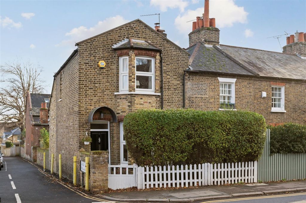 Property photo 1 of 18 5 Ridgway-2.Jpg