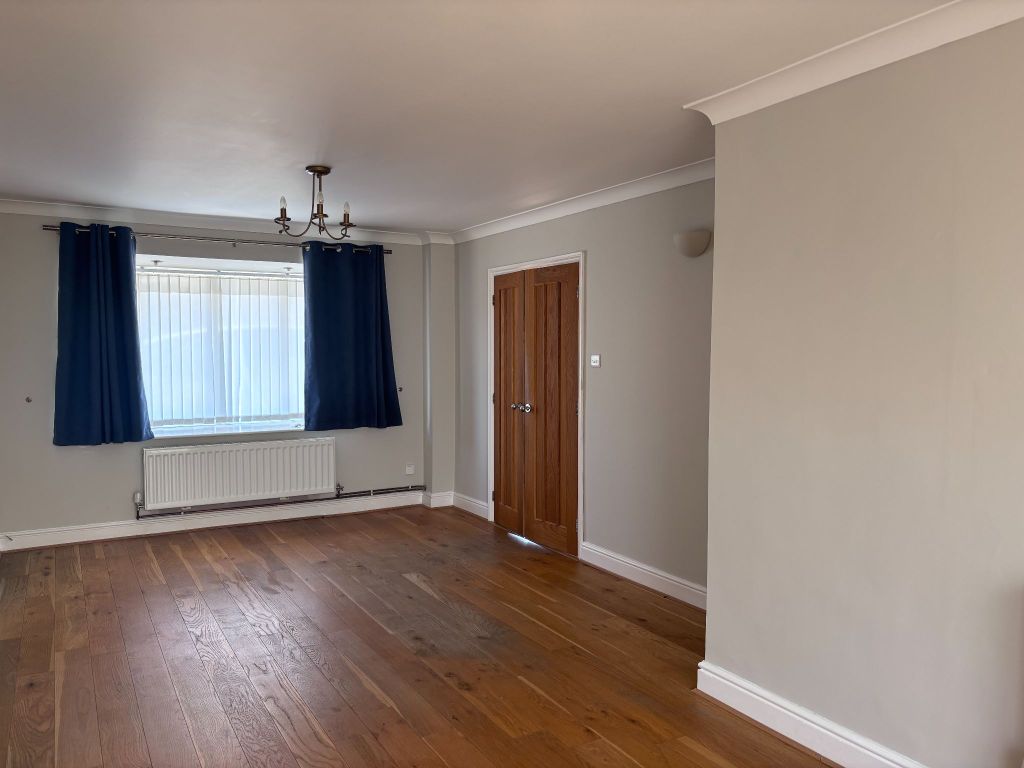 Property photo 2 of 12 Photograph 2