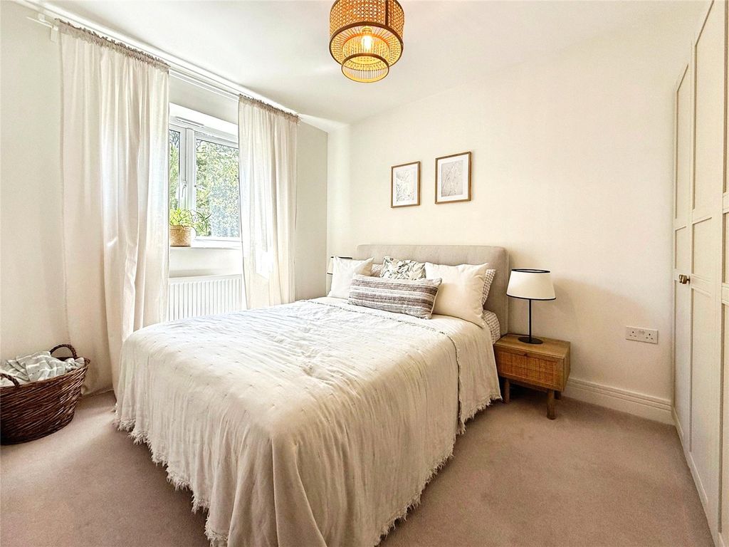 Property photo 3 of 17 Picture No. 11