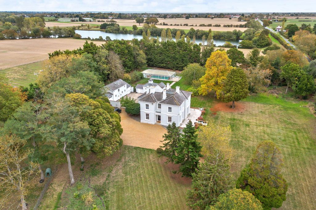 Property photo 1 of 68