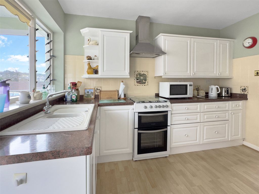 Property photo 2 of 10 2 - Picture No. 04