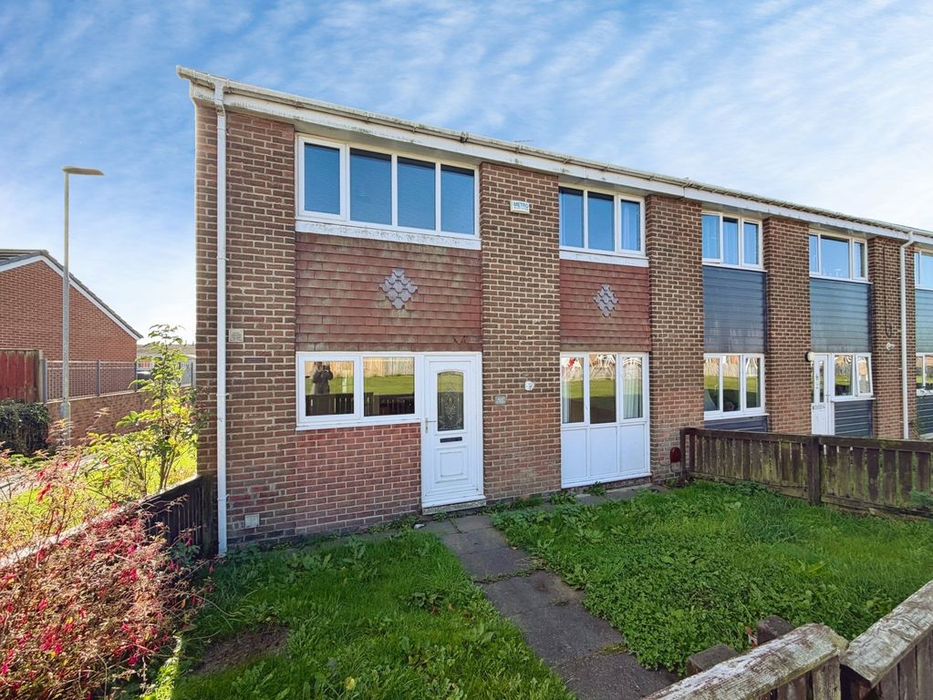 Property photo 1 of 18 External