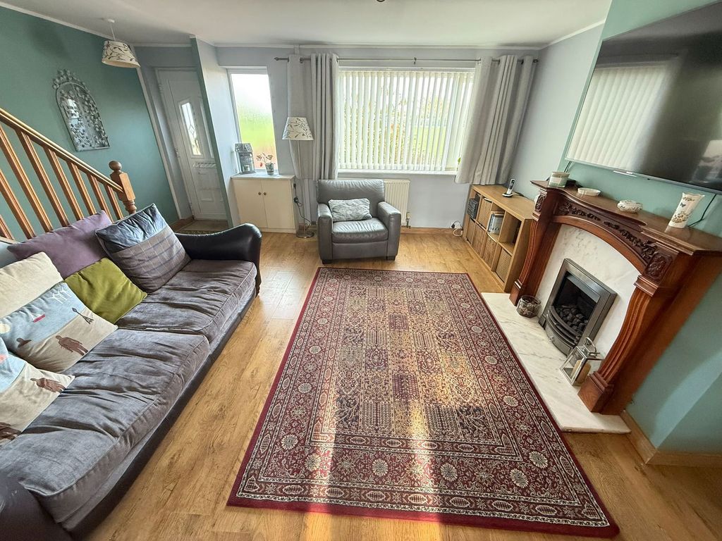 Property photo 3 of 21