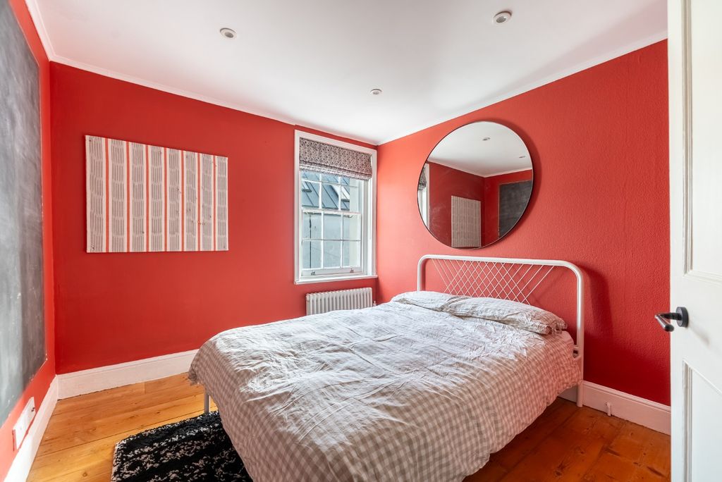 Property photo 2 of 14 4109373