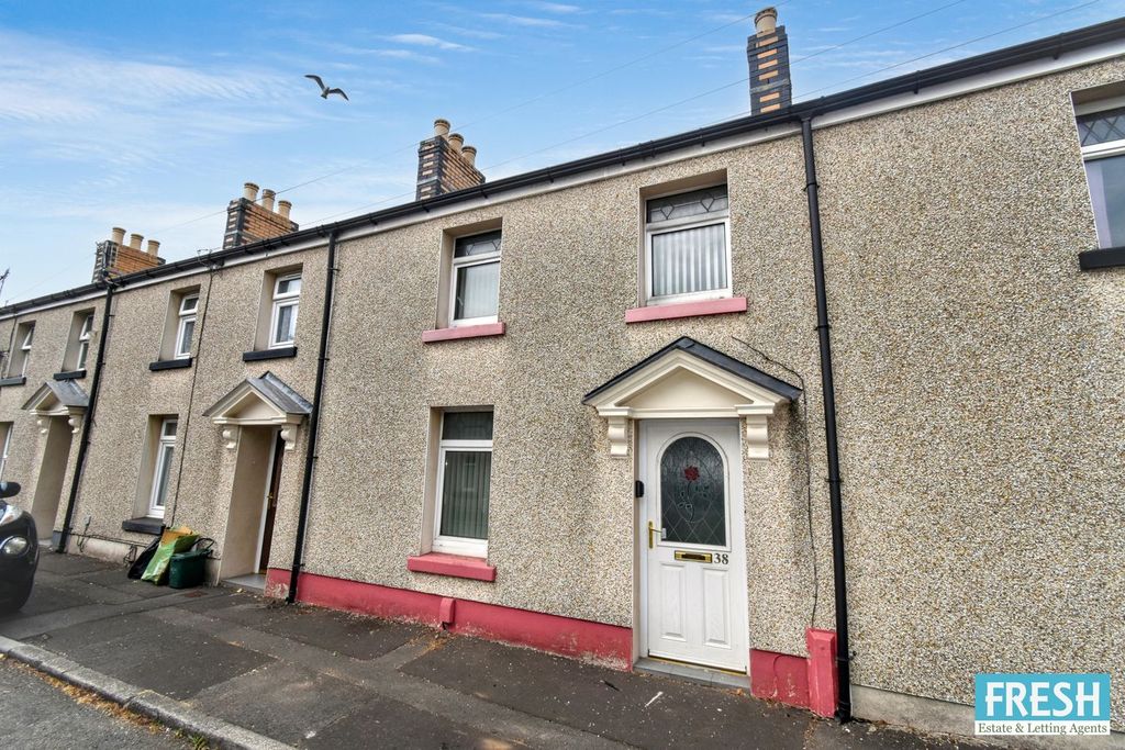 Property photo 1 of 19