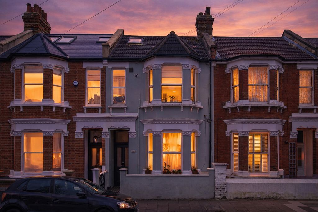 Property photo 1 of 29