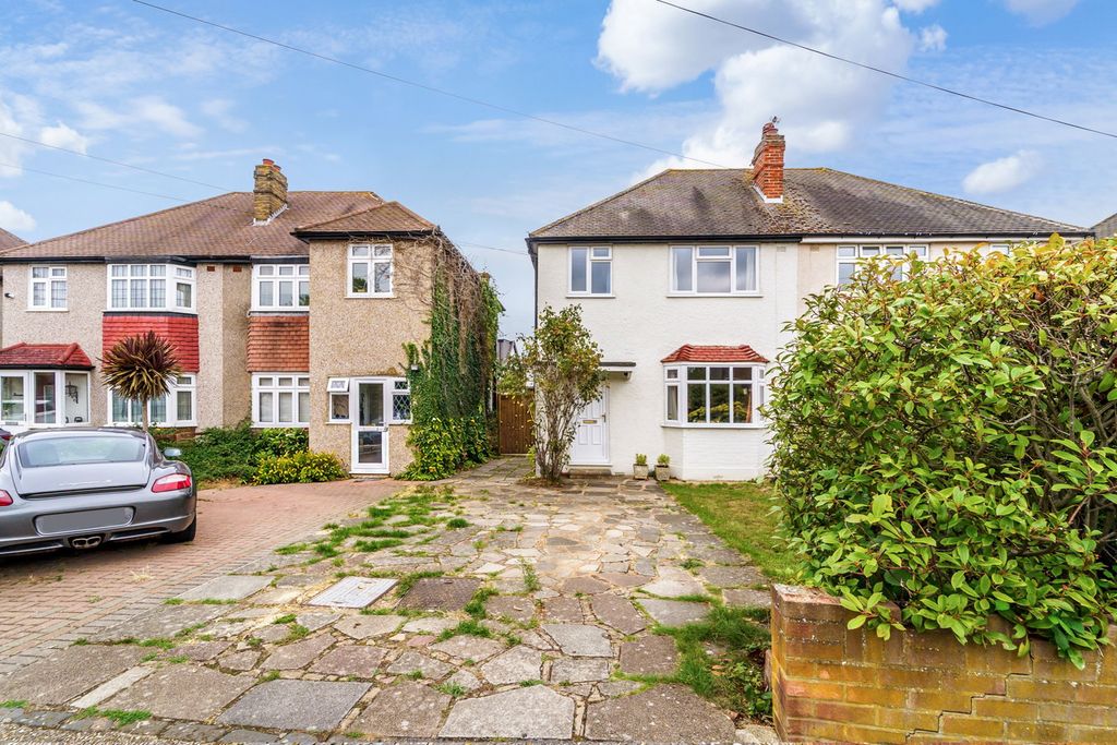 Property photo 1 of 18