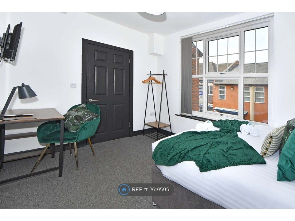 Property photo 2 of 11