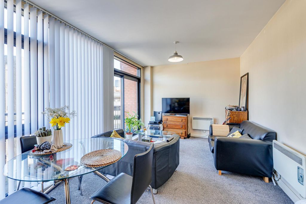 Property photo 3 of 15 Living Room