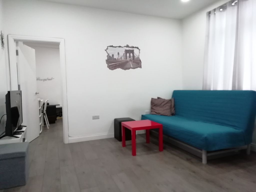 Property photo 1 of 6 48Sr/F5