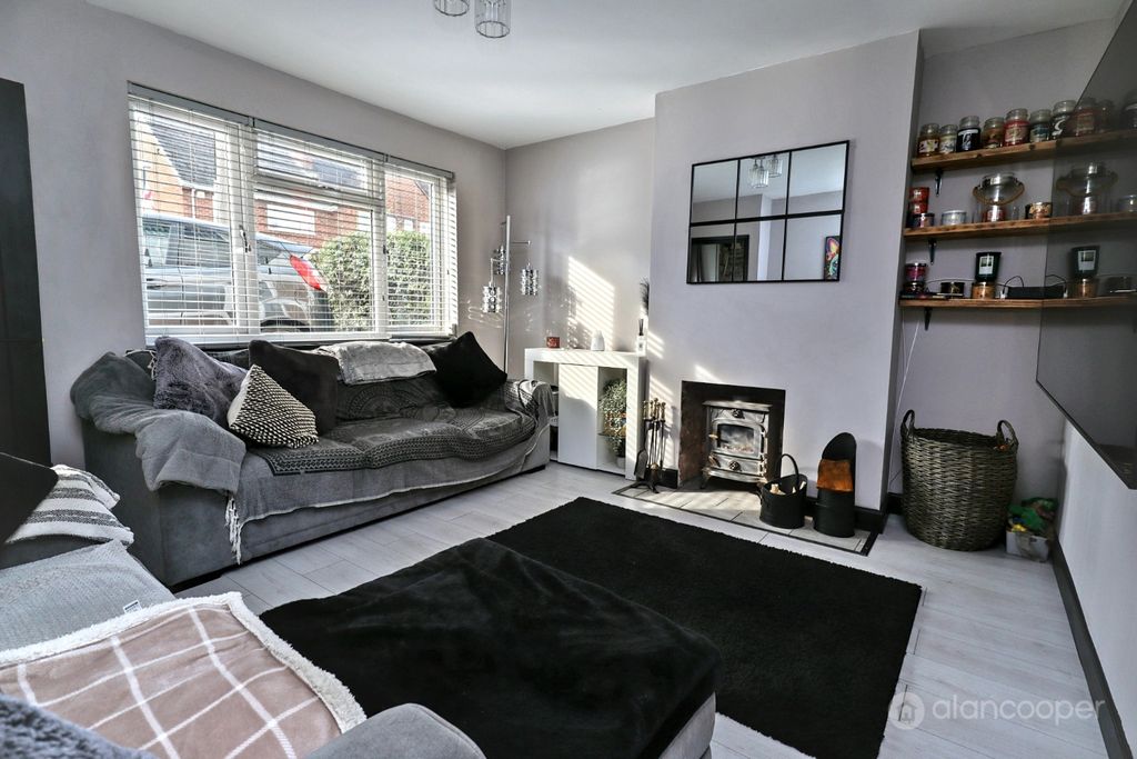 Property photo 3 of 21 5009795