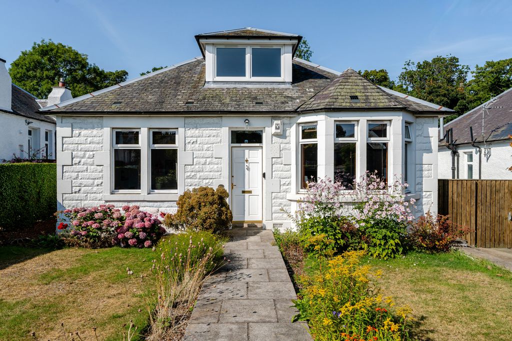 Property photo 1 of 33