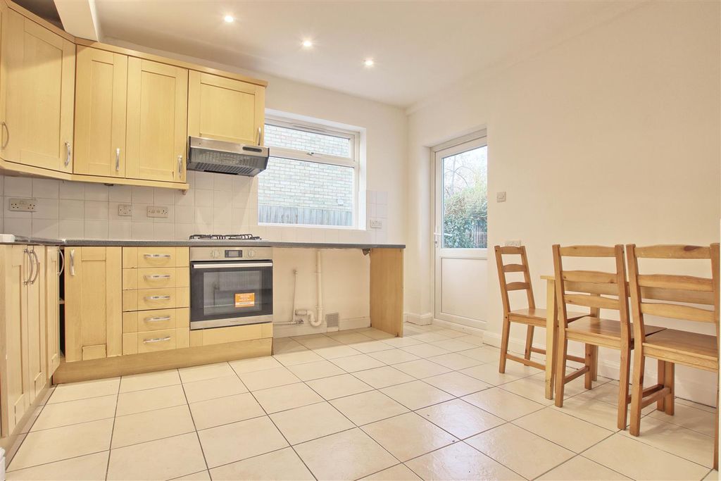 Property photo 2 of 18 Kitchen.Jpg