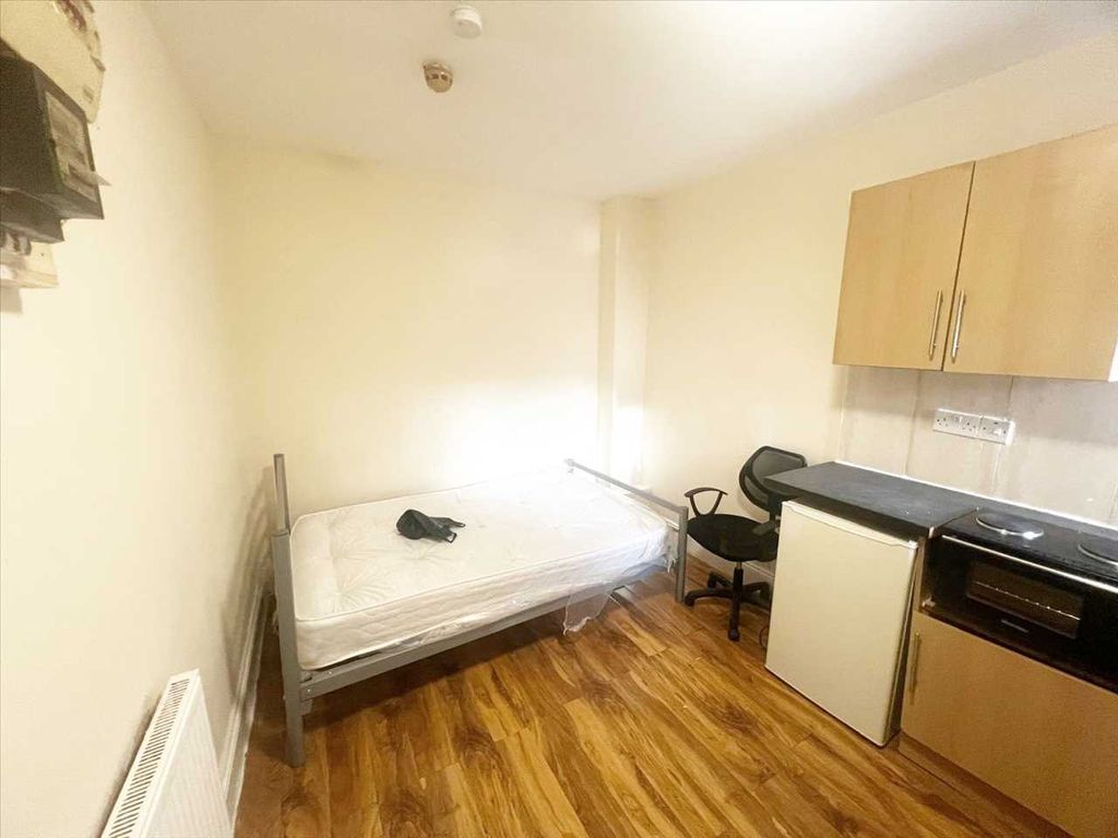 Property photo 2 of 4