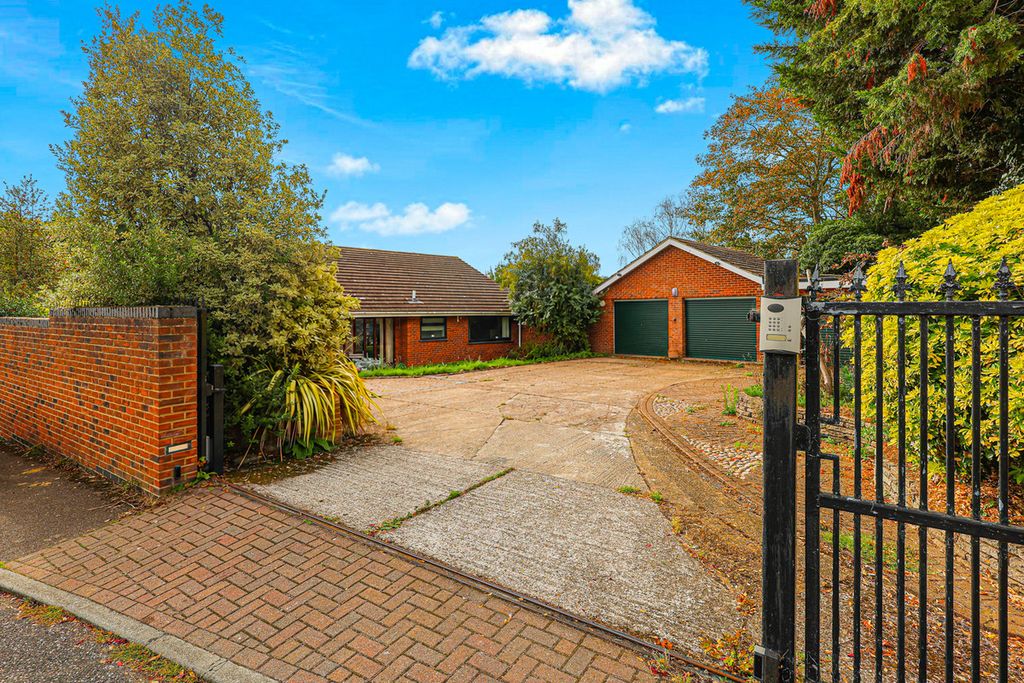Property photo 3 of 48