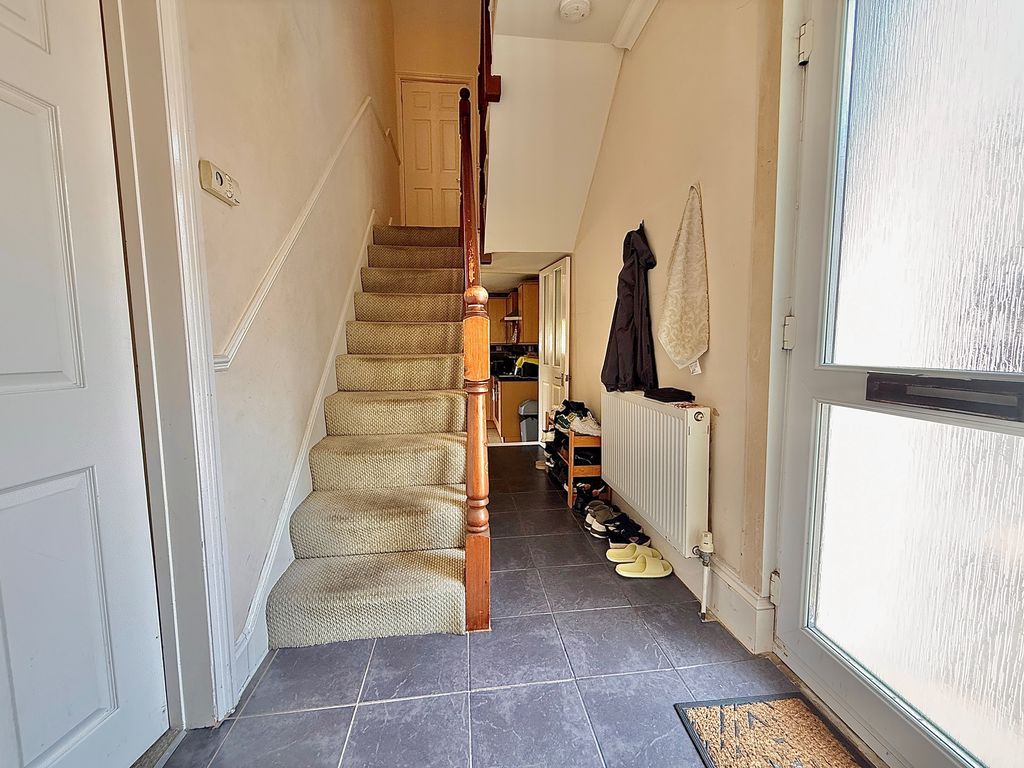 Property photo 2 of 10 Photo 2