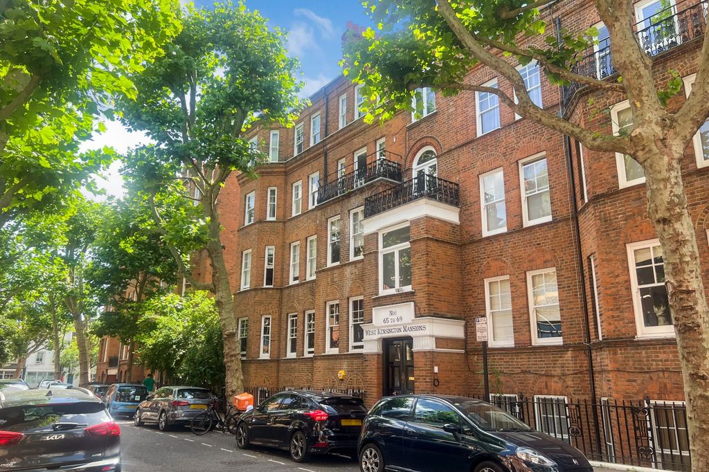 Property photo 2 of 4 Flat 69 West Kensington Mansions, Beaumont Crescent, West Kensington, London  W14 9Pf