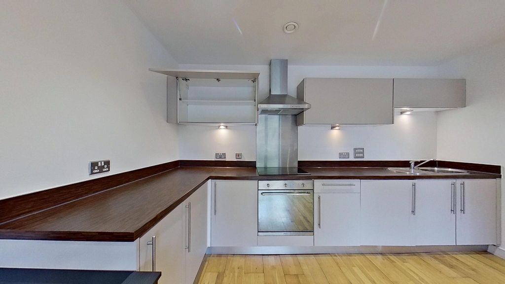 Property photo 2 of 15 Kitchen