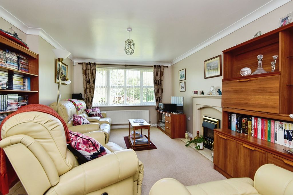 Property photo 2 of 15