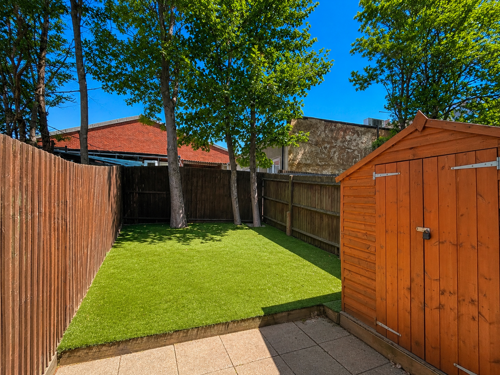 Property photo 2 of 13 12Aeaac9-7693-4299-Af48-Aa6Ed8Efa6Fb