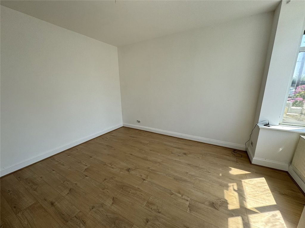 Property photo 2 of 12 Picture No. 03