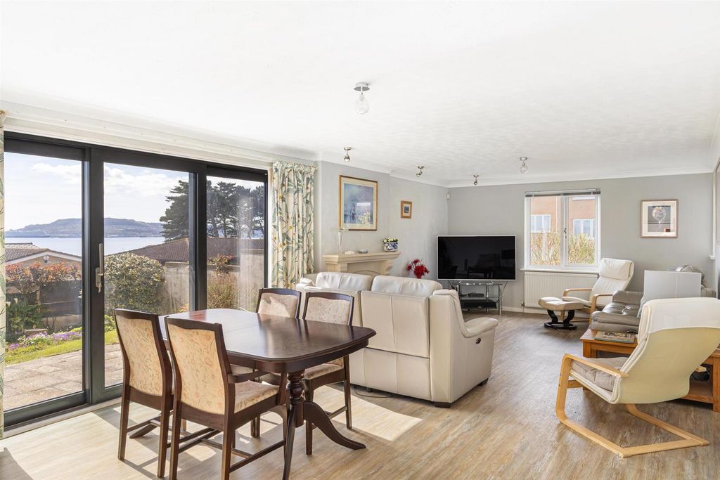 Property photo 3 of 31 010A1413-Hdr.Jpg