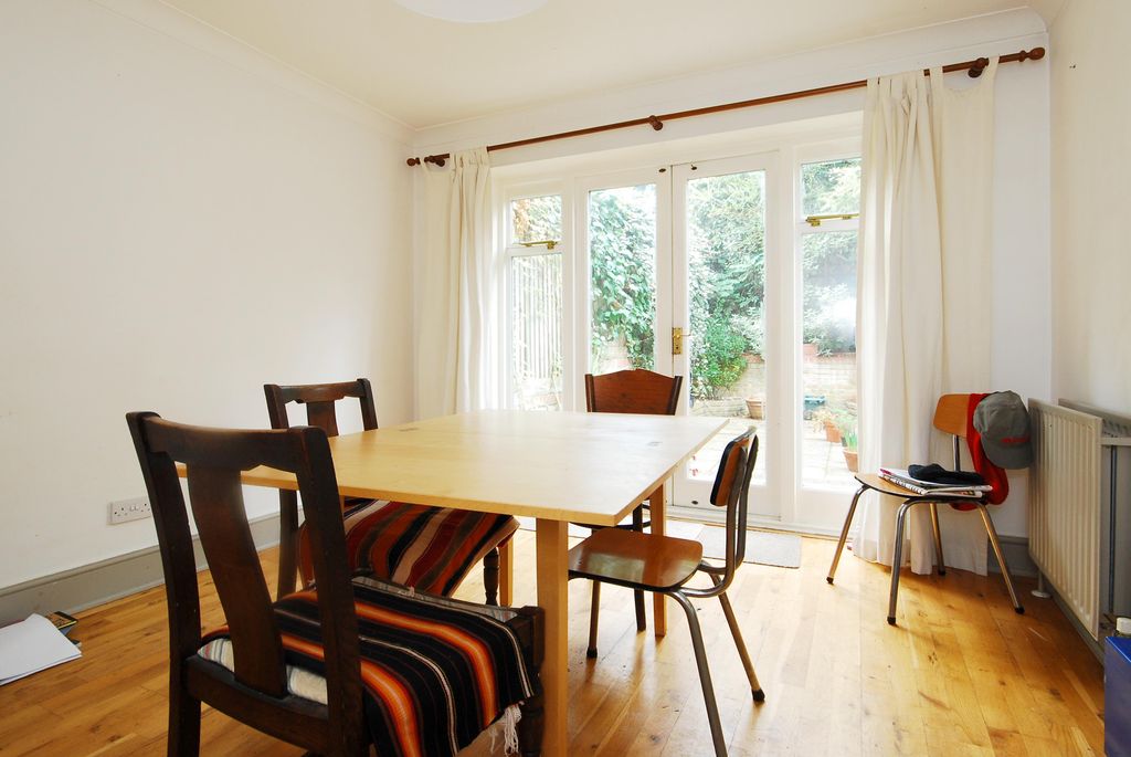 Property photo 2 of 8 Dining