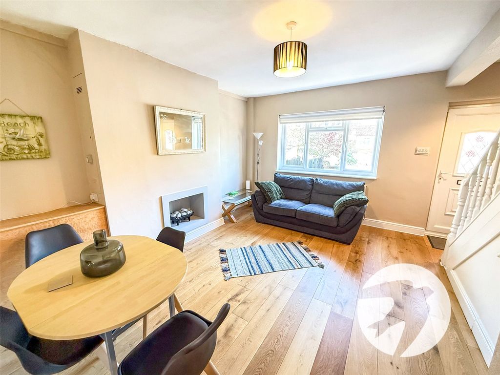 Property photo 2 of 13 Picture No. 06