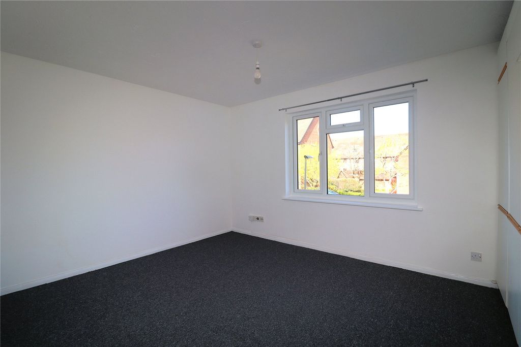 Property photo 3 of 6 Picture No. 20