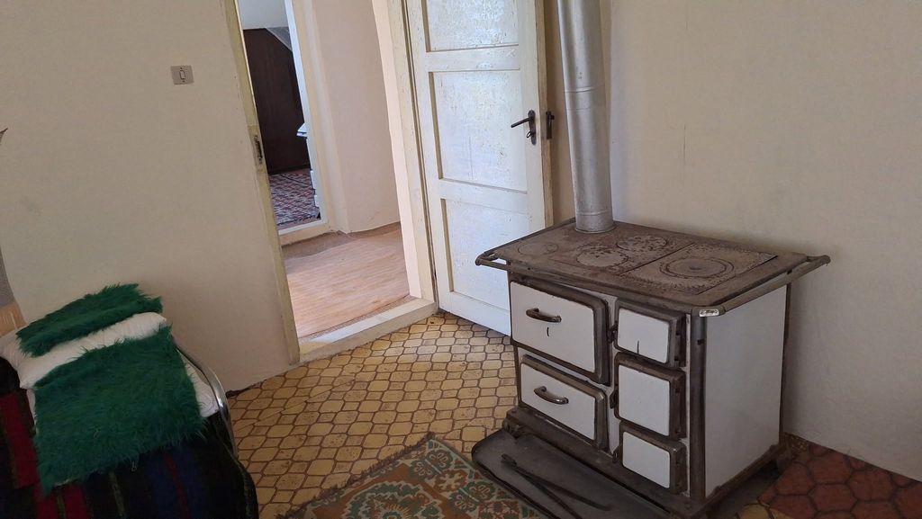 Property photo 3 of 5