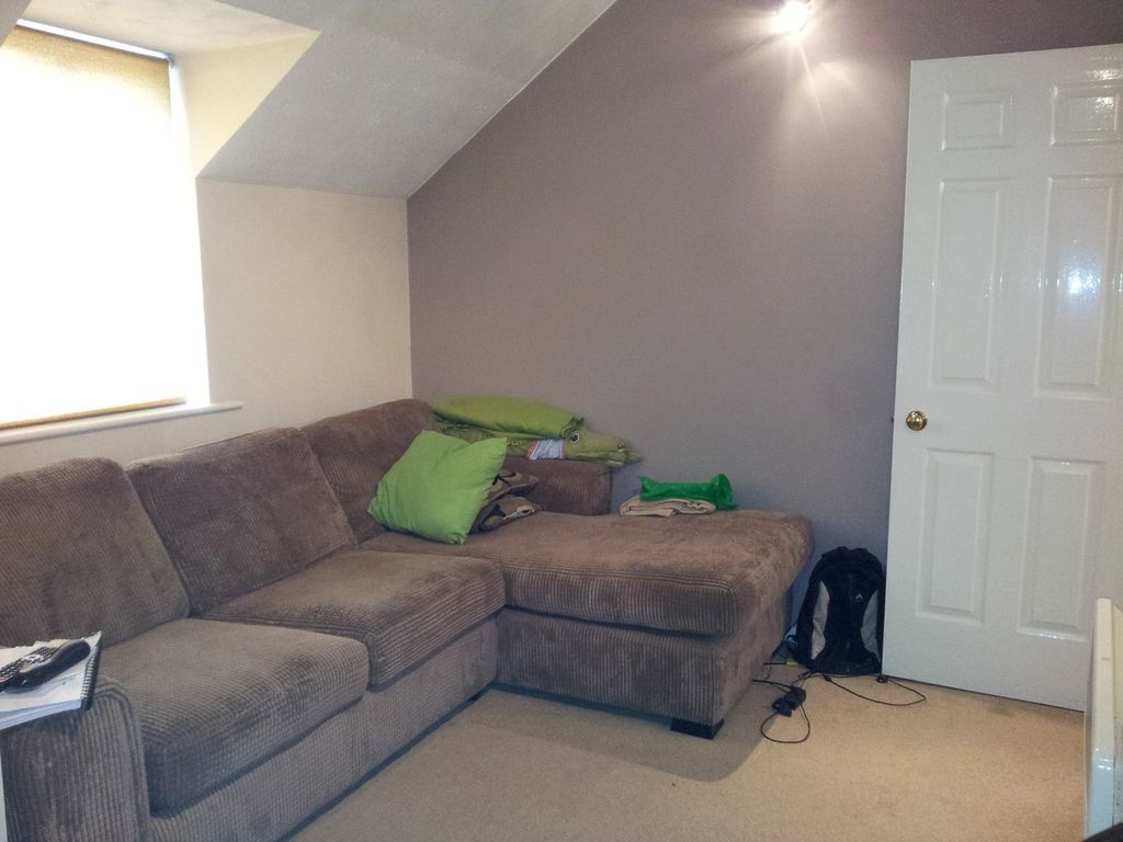 Property photo 2 of 6