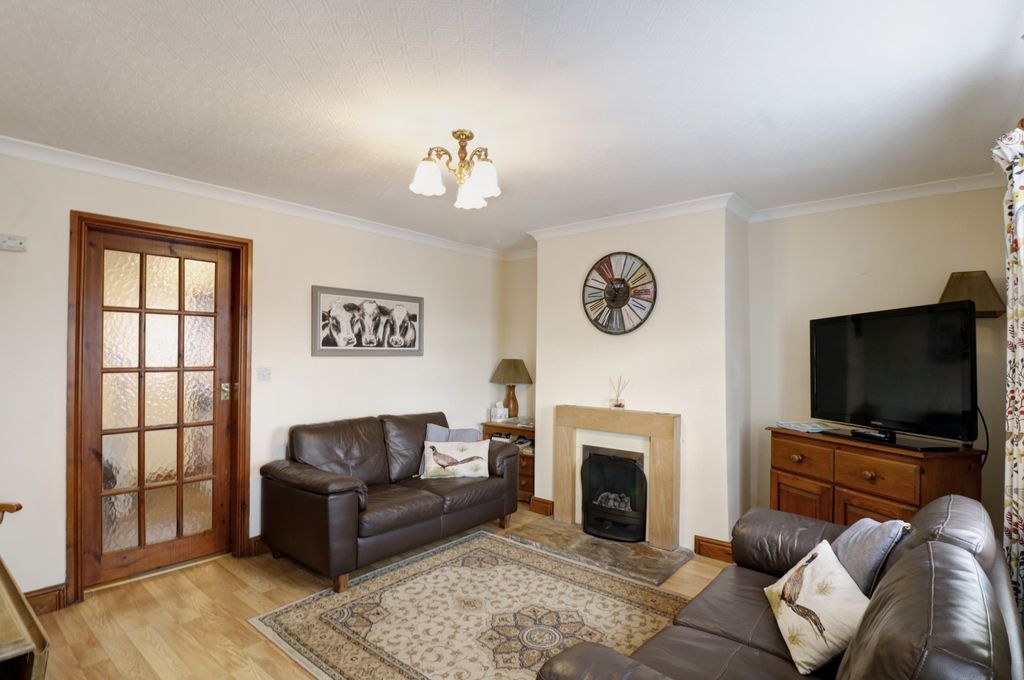 Property photo 2 of 18 Lounge 1.1